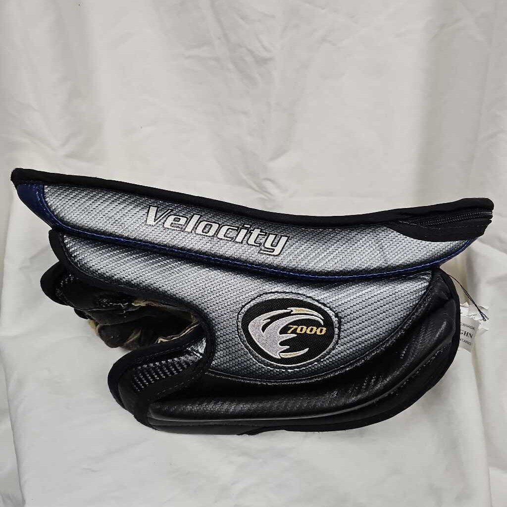 Vaughn Velocity 7000 Goalie Blocker - Regular Hand