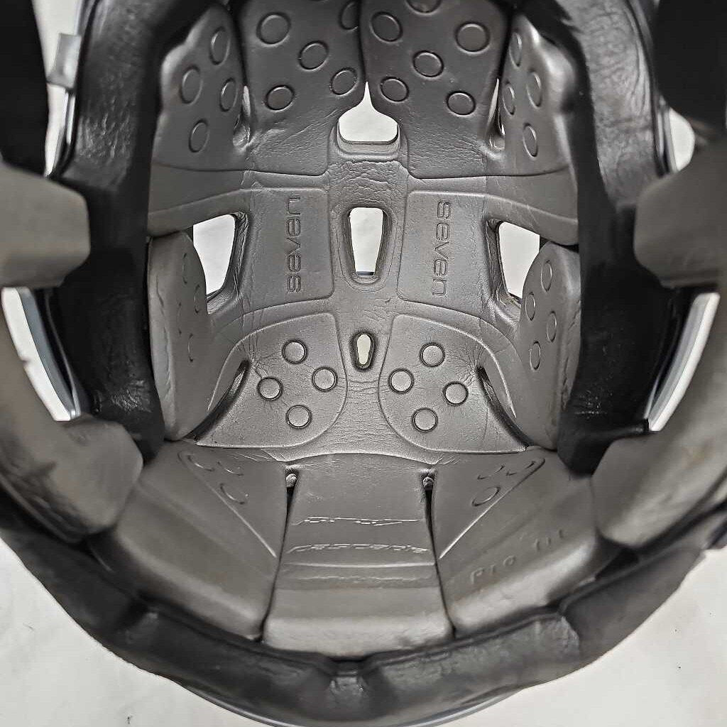 Cascade Pro 7 Lacrosse Helmet
