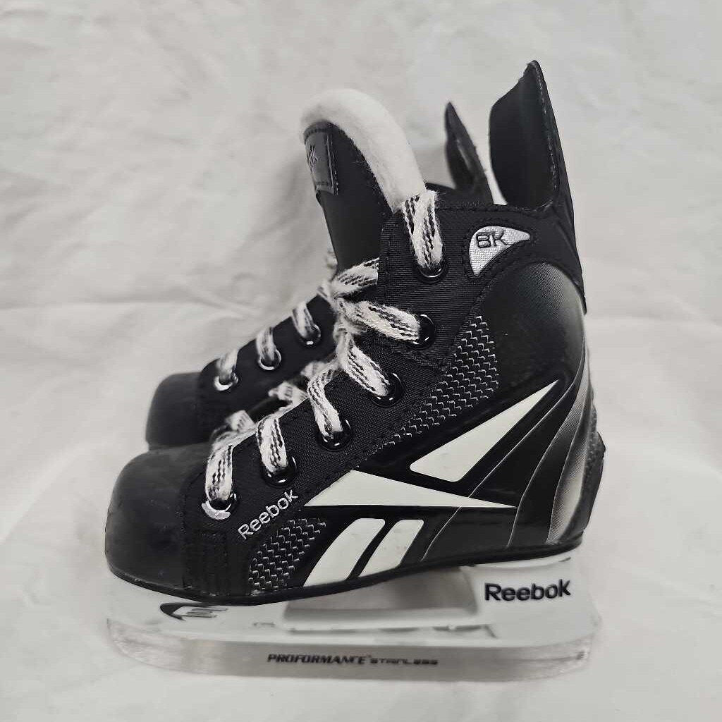 Reebok 8K Youth Hockey Skates, Size Y8