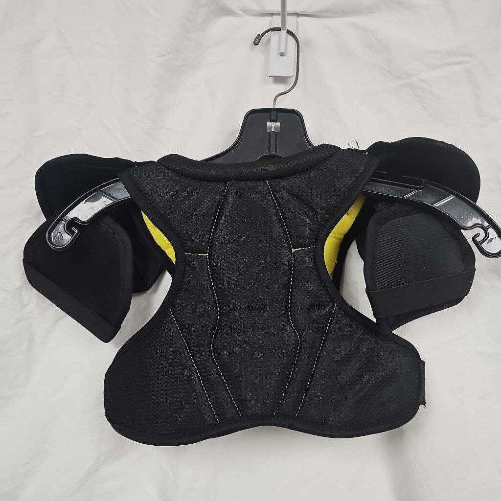 CCM Tacks Youth Hockey Shoulder Pads, Size Youth Medium