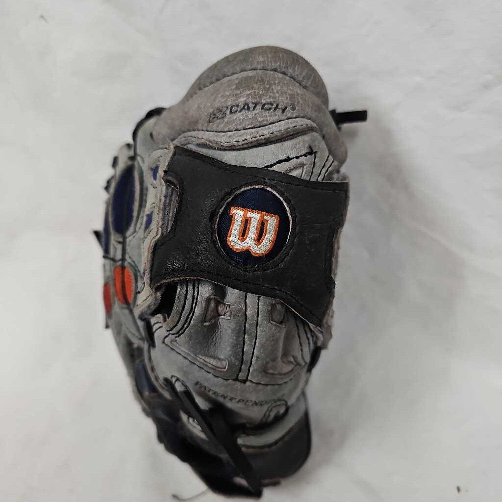 Wilson EZ Catch A425 T-Ball Glove, 9.5"
