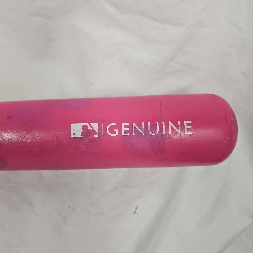 Genuine Louisville Slugger Wood Bat, 32"