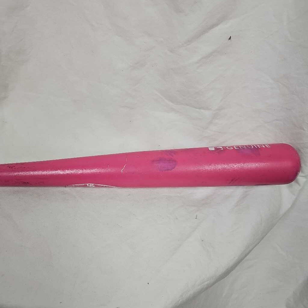 Genuine Louisville Slugger Wood Bat, 32"