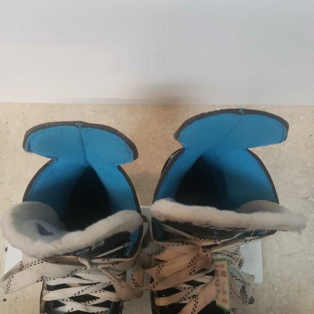 Bauer XLP Hockey Skates, Size Y10