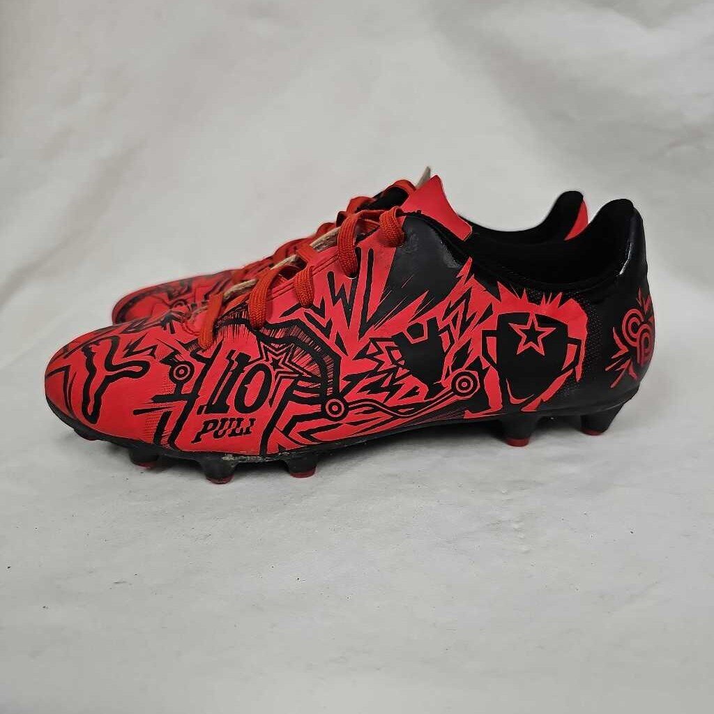PUMA x PULISIC Soccer Cleats, Size 2.5