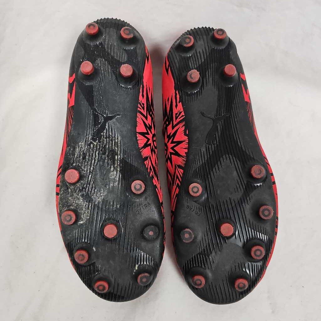 PUMA x PULISIC Soccer Cleats, Size 2.5