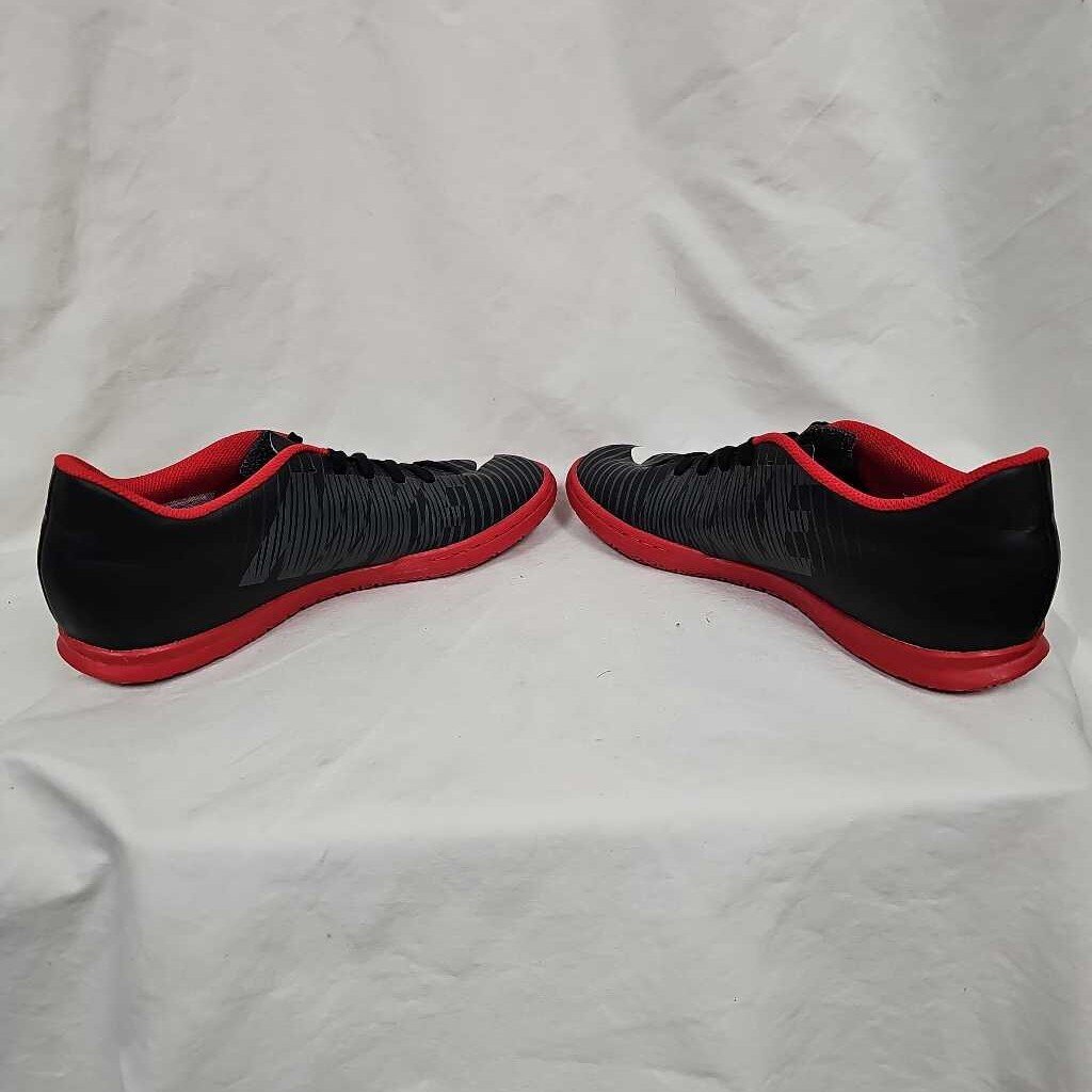 Nike MercurialX Indoor Soccer Shoes, Size Men's 7.5