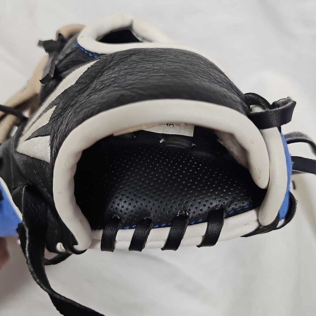 Easton KP11 Kevin Pillar Pro Youth Baseball Glove, 11"