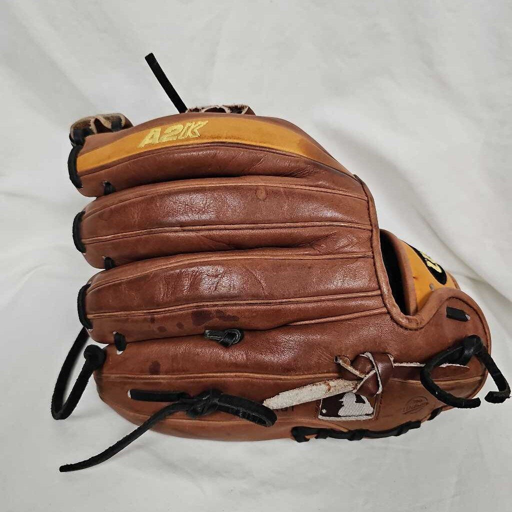 Wilson A2K Pedroia Fit Baseball Glove, 11.5"