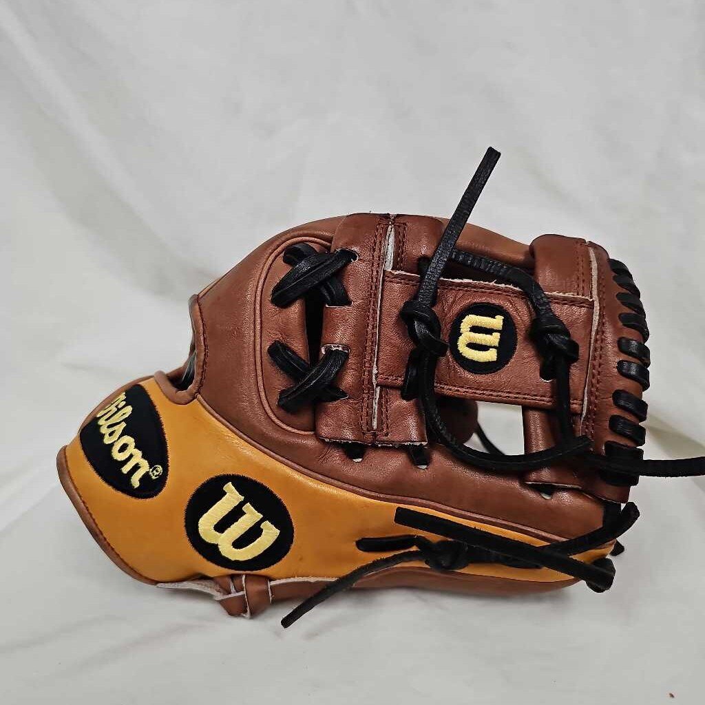 Wilson A2K Pedroia Fit Baseball Glove, 11.5"