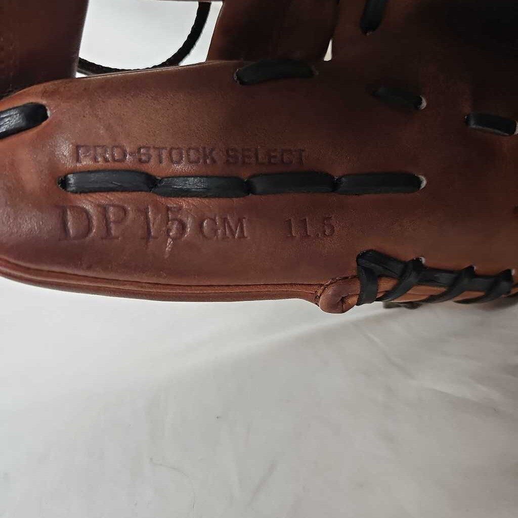 Wilson A2K Pedroia Fit Baseball Glove, 11.5"