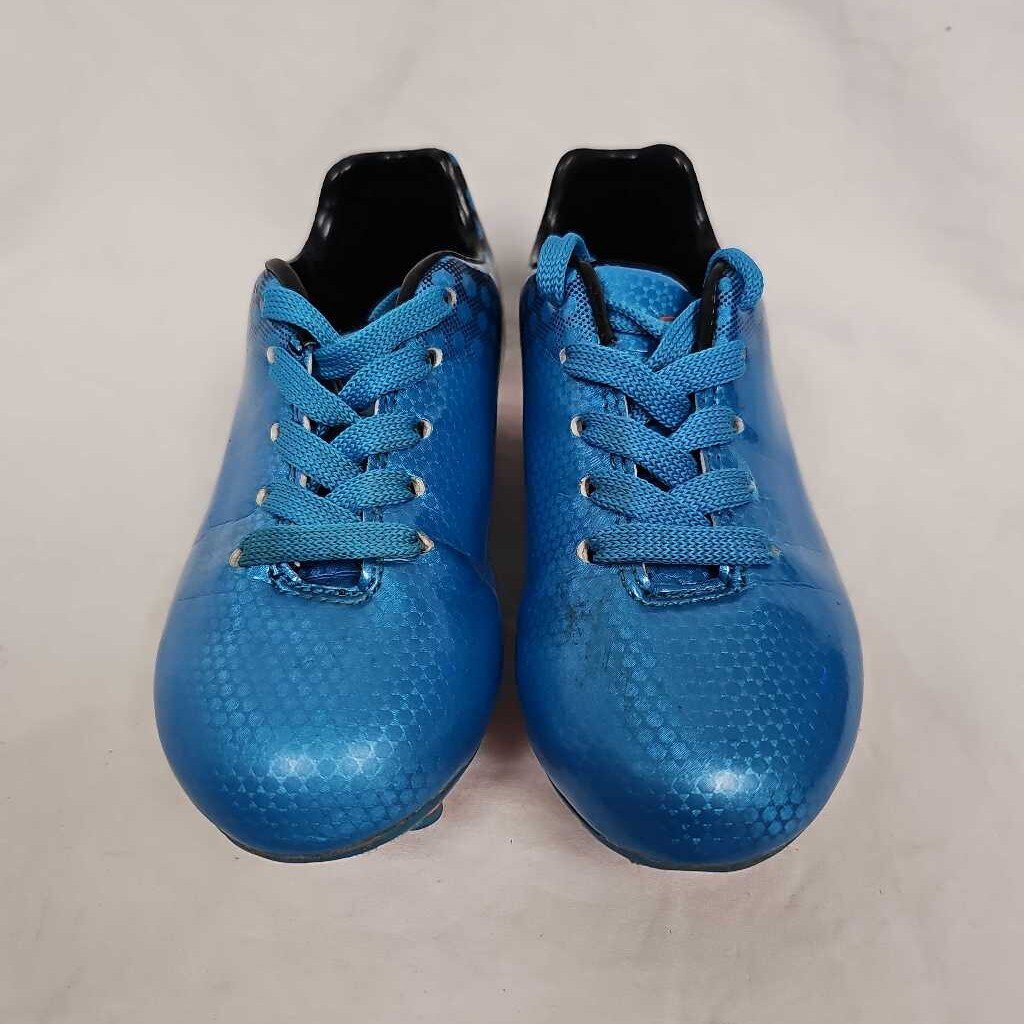 Vizari Youth Soccer Cleats, Size Y8.5