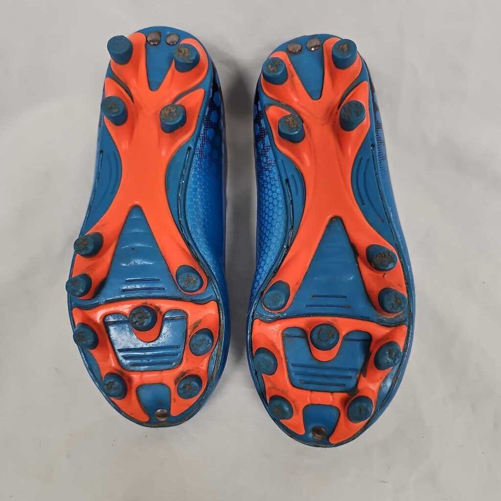 Vizari Youth Soccer Cleats, Size Y8.5