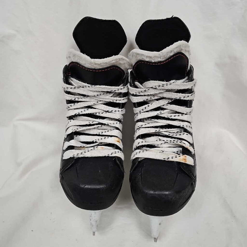 CCM Jetspeed FT440 Youth Hockey Skates, Size Y13