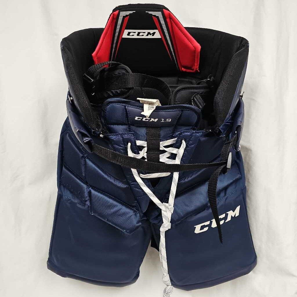 CCM 1.9 Intermediate Goalie Pants, Size Medium