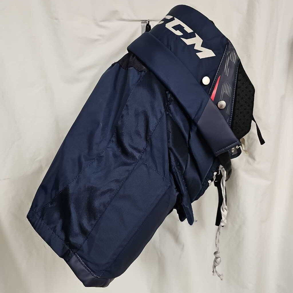 CCM 1.9 Intermediate Goalie Pants, Size Medium