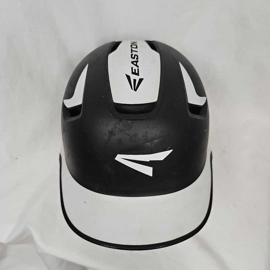 Easton Z5 Grip Batting Helmet with Jaw Guard. Senior