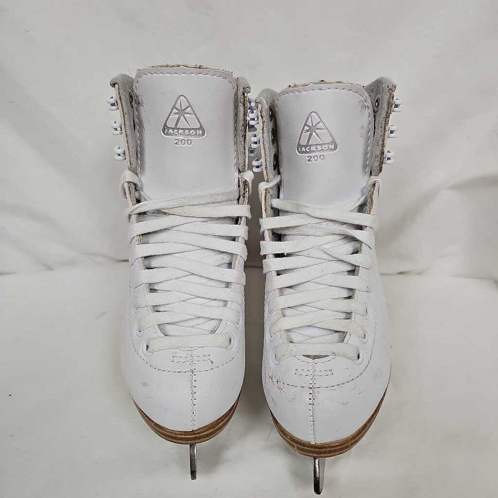 Jackson Ultima 200 Youth Figure Skates, Size Y13