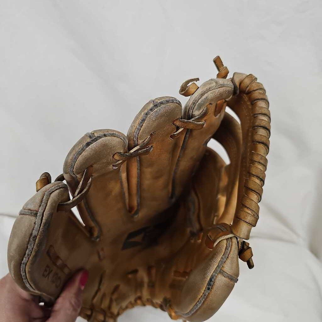 Easton EX-130 Baseball Glove - 12" - Right Hand Throw - Tan - Single Post Web