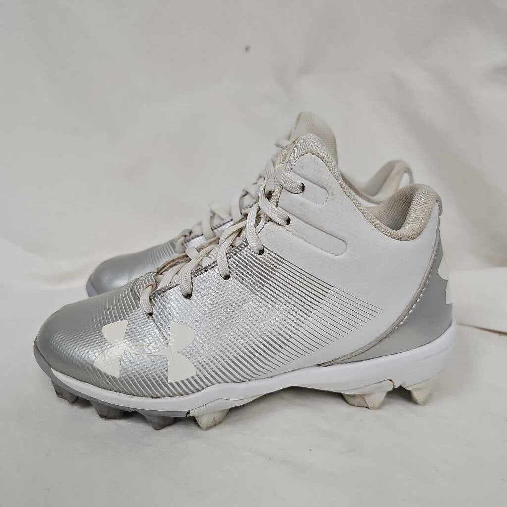 Under Armour MLB Authentic Youth Baseball Softball Cleats, Size Y13
