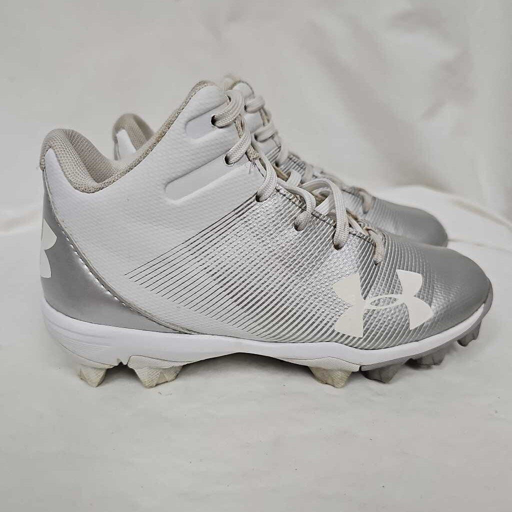 Under Armour MLB Authentic Youth Baseball Softball Cleats, Size Y13