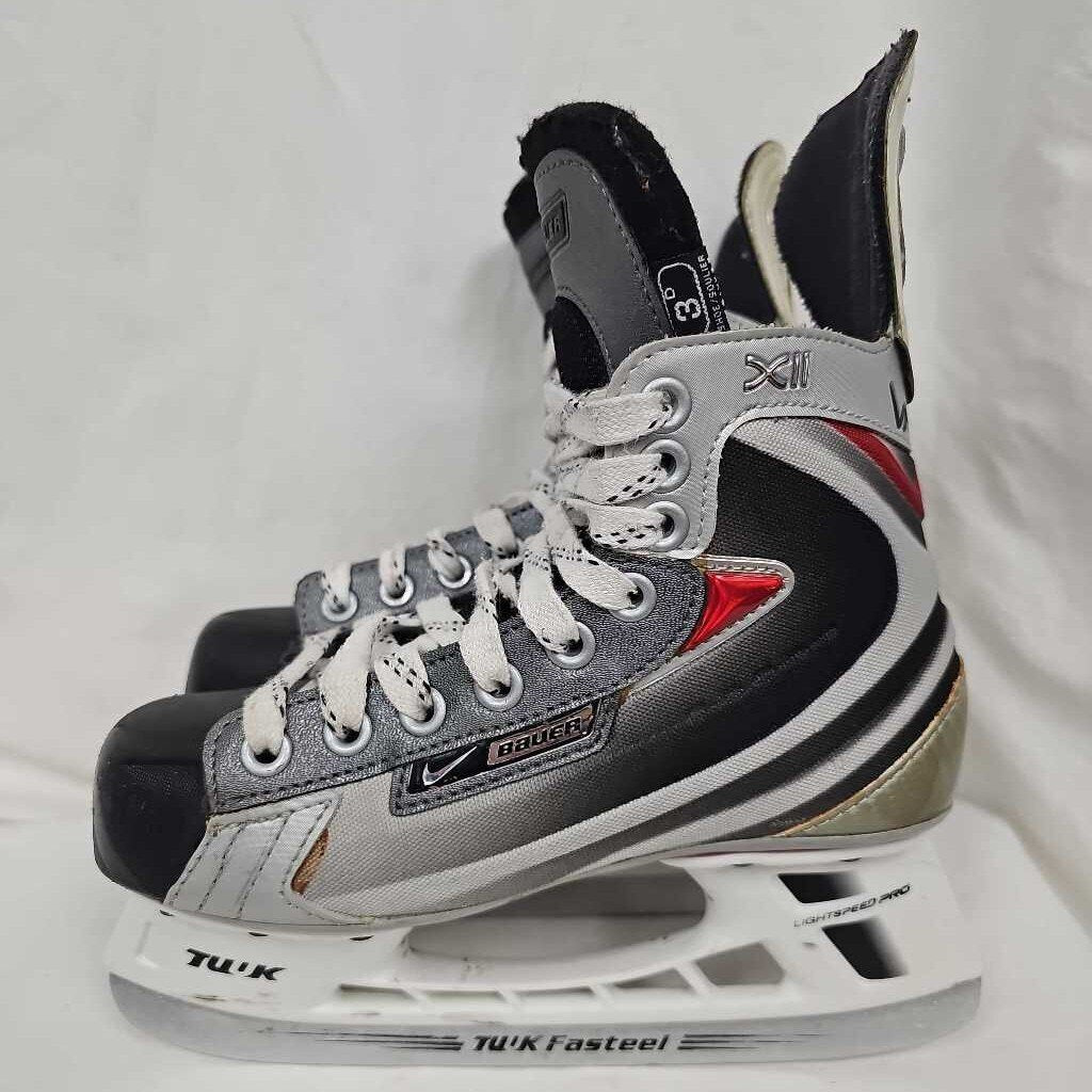 Nike Bauer Vapor XII Junior Hockey Skates, Size 3