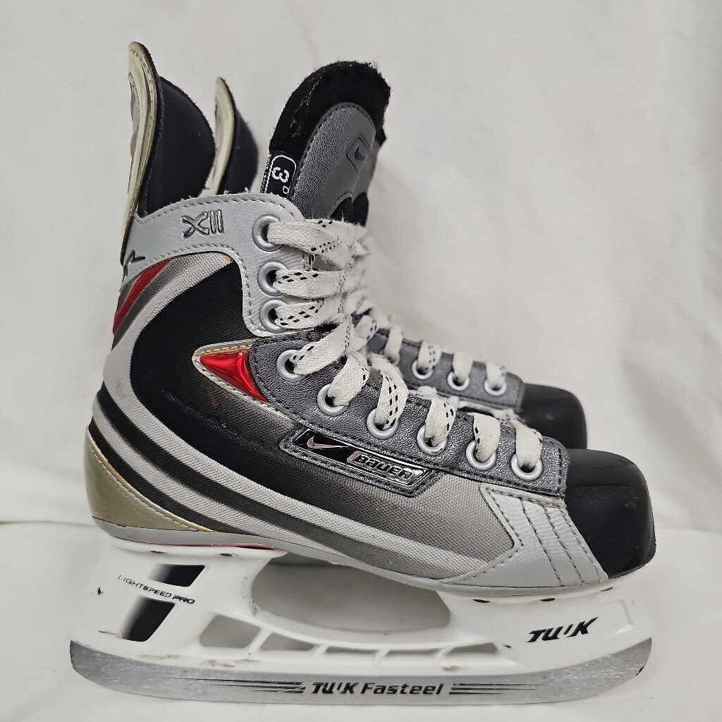 Nike Bauer Vapor XII Junior Hockey Skates, Size 3