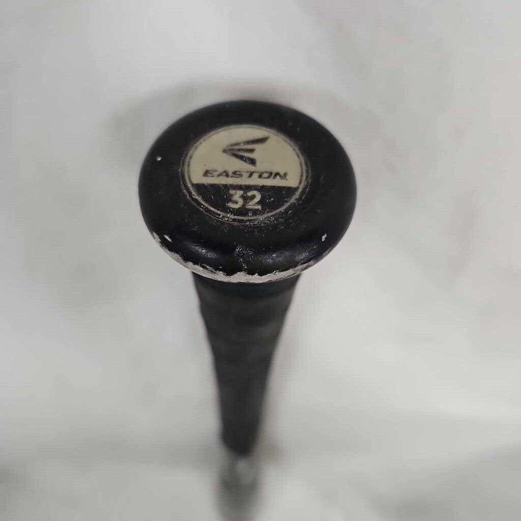 Easton Mako Beast (-3) BBCOR Bat, 32/29