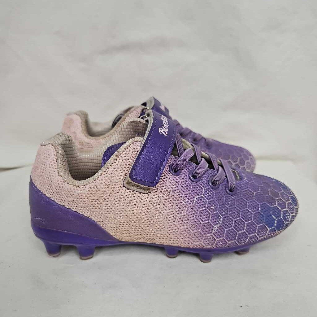 BomKinta Youth Soccer Cleats, Size Y13