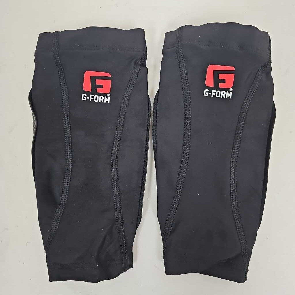 G-Form youth Pro-S Compact Soccer Shin Guards, Size L/XL