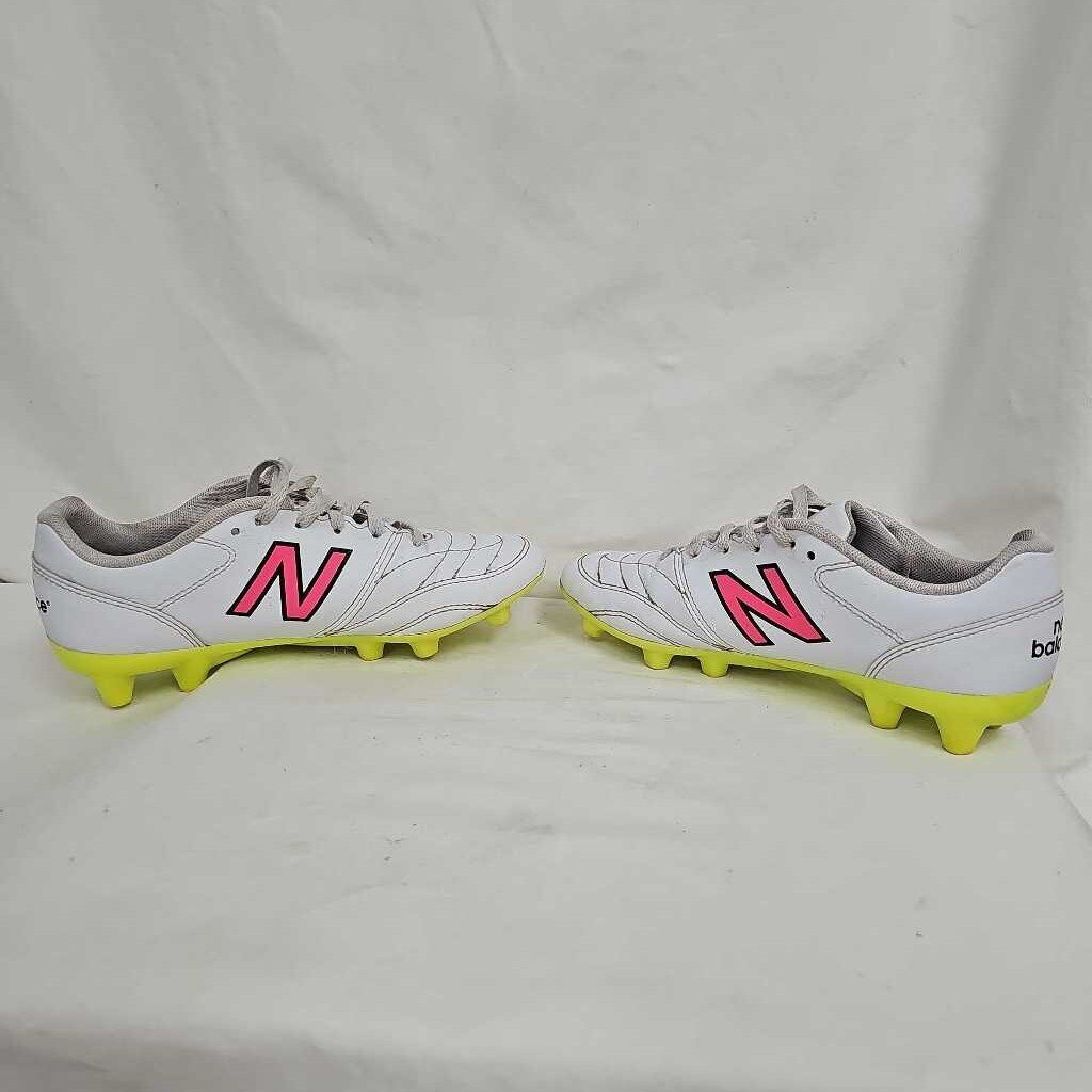 New Balance 442 Soccer Cleats, Size 2.5