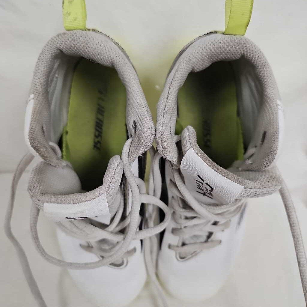 New Balance Rush V4 Kid's Lacrosse Cleats, Size 1