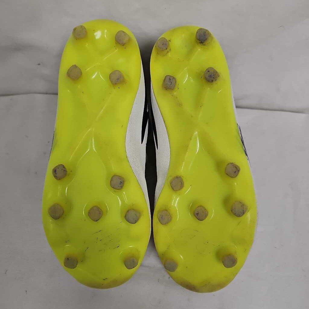 New Balance Rush V4 Kid's Lacrosse Cleats, Size 1