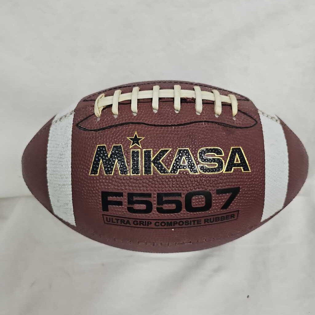Mikasa F5507 Ultra Grip Football, Youth