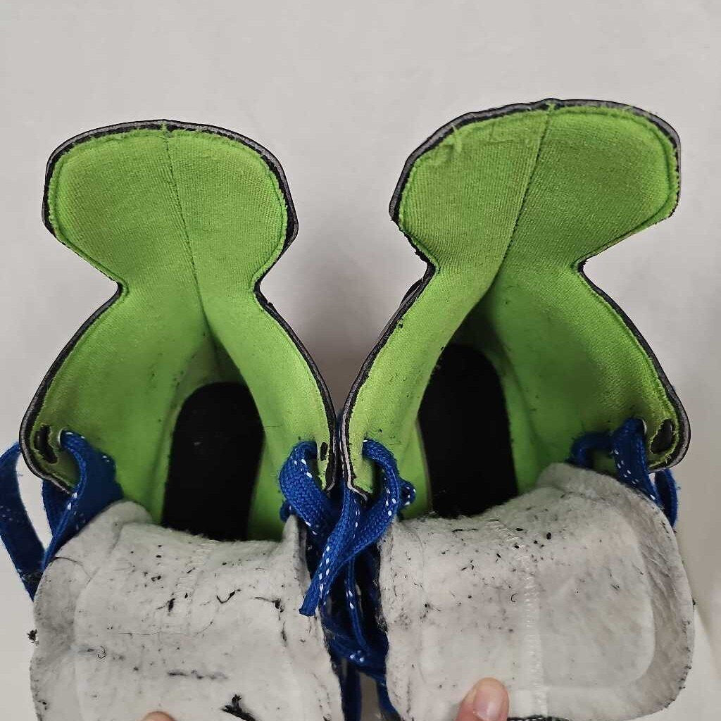 Bauer X-LS Junior Hockey Skates, Size 2