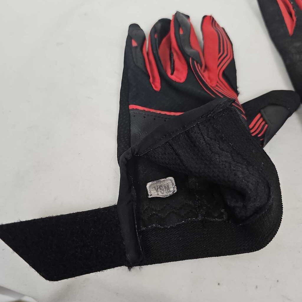 Under Armour Clean Up Youth Batting Gloves, Size Small