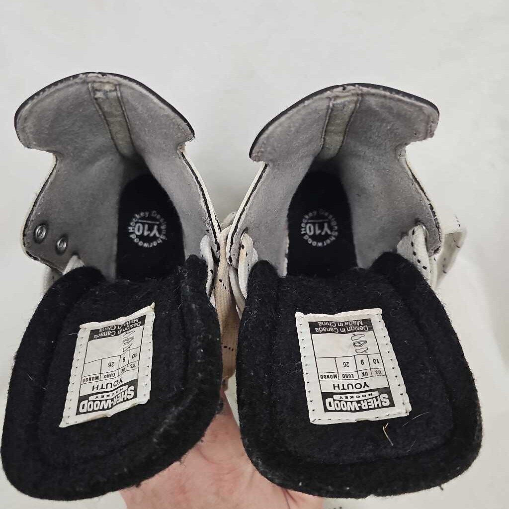 Sherwood 5000 Youth Hockey Skates, Size Y10