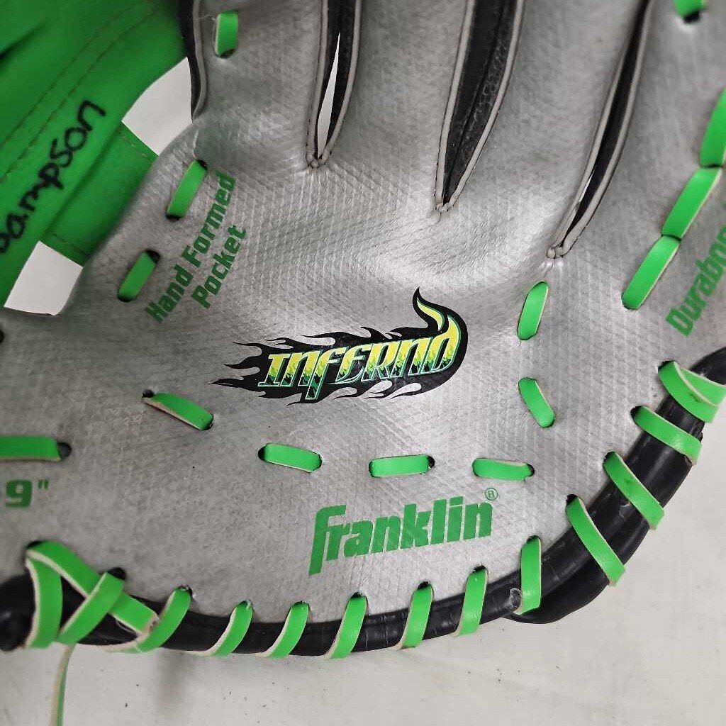 Franklin Inferno T-Ball Glove, 9" RHT