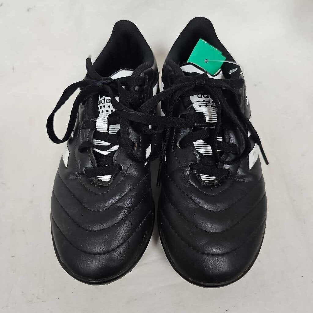 Youth Adidas Turf Cleats, Size Y12