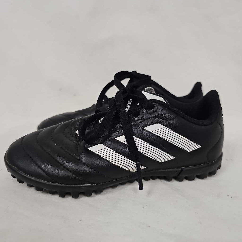 Adidas AdiNova 2 Soccer Cleats, Size 9