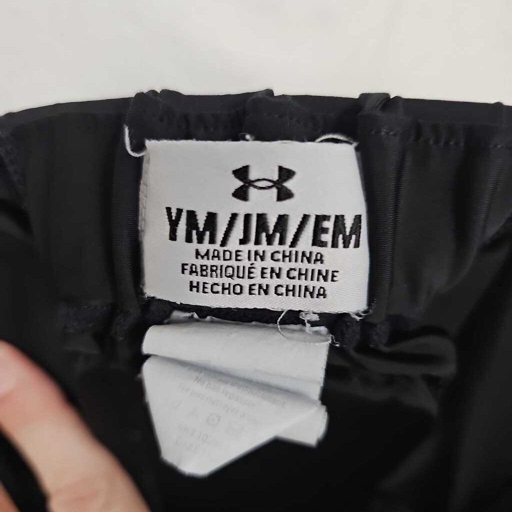 Under Armour Gameday Integrated Football Pants, Youth Medium