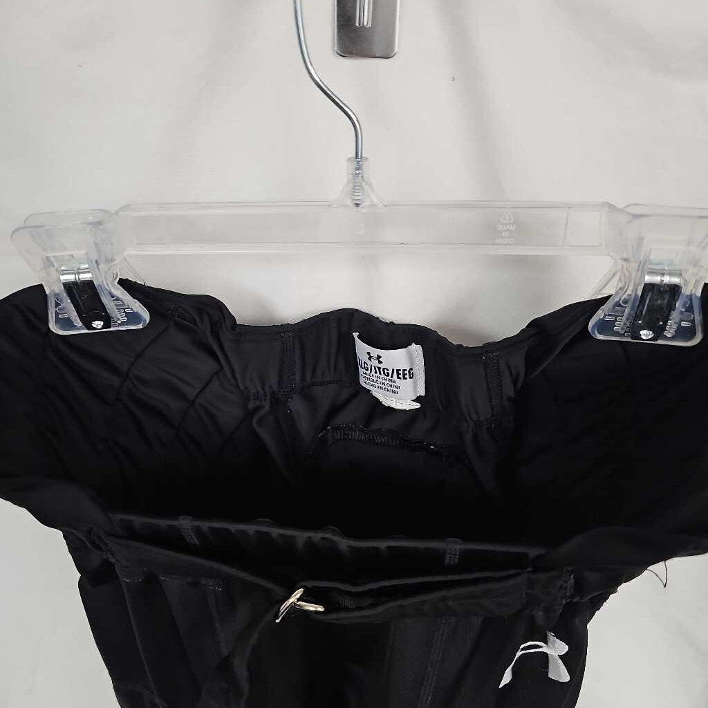 Under Armour Gameday Integrated Football Pants, Youth XL
