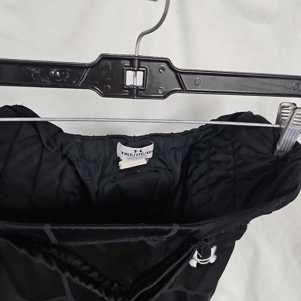Under Armour Gameday Integrated Football Pants, Youth XL