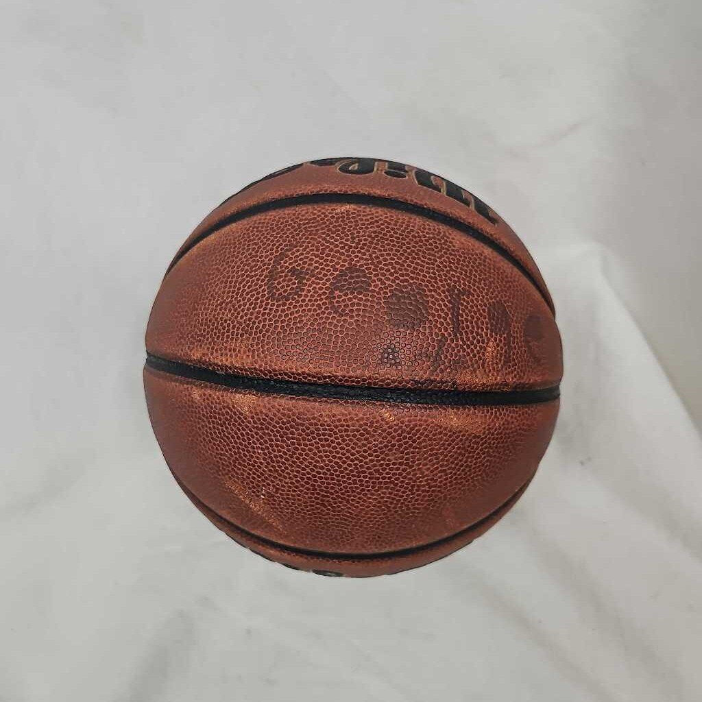 Wilson NCAA Special Edition Basketball, 27.5"