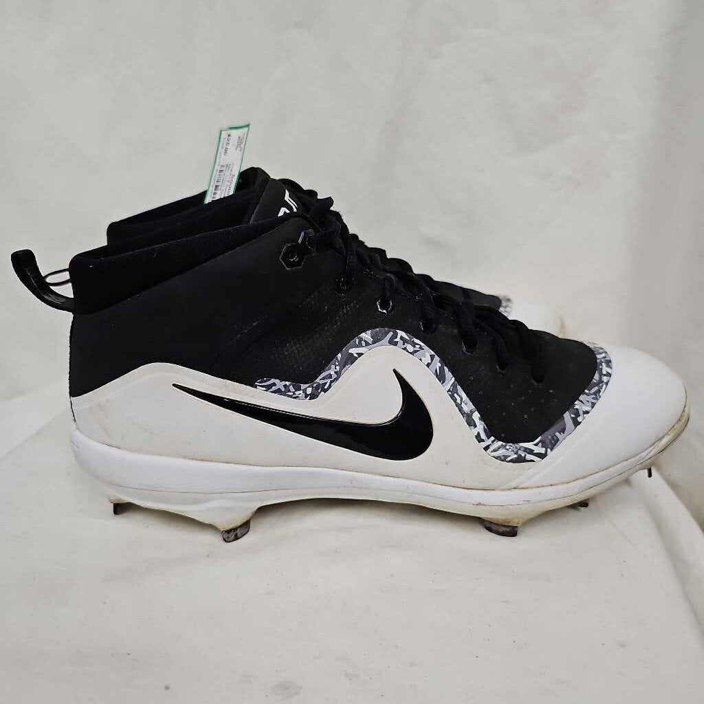 Nike Trout Metal Baseball Cleats, Size 11.5