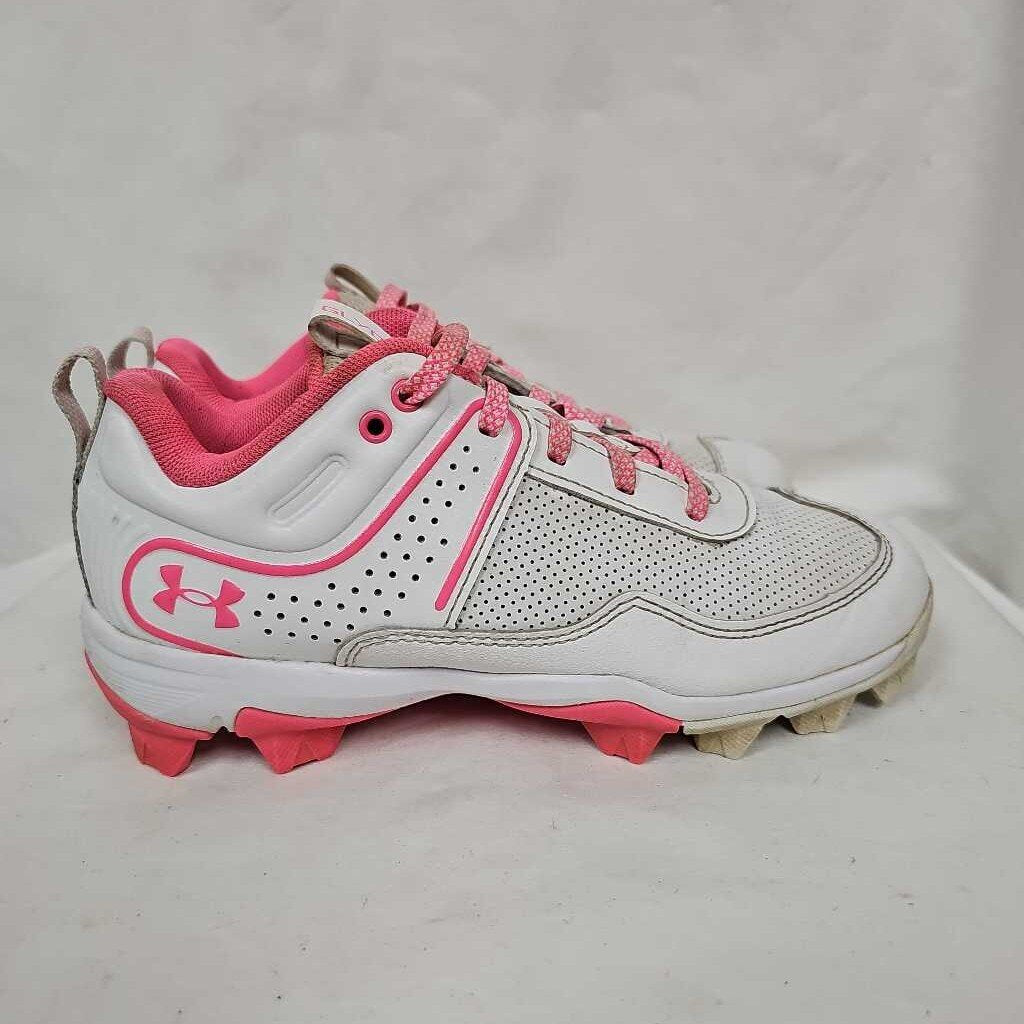 Under Armour Glyde Softball Cleats, Size 2.5