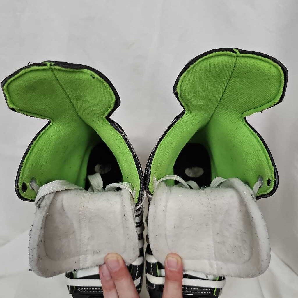 Bauer X-LS Junior Hockey Skates, Size 1.5