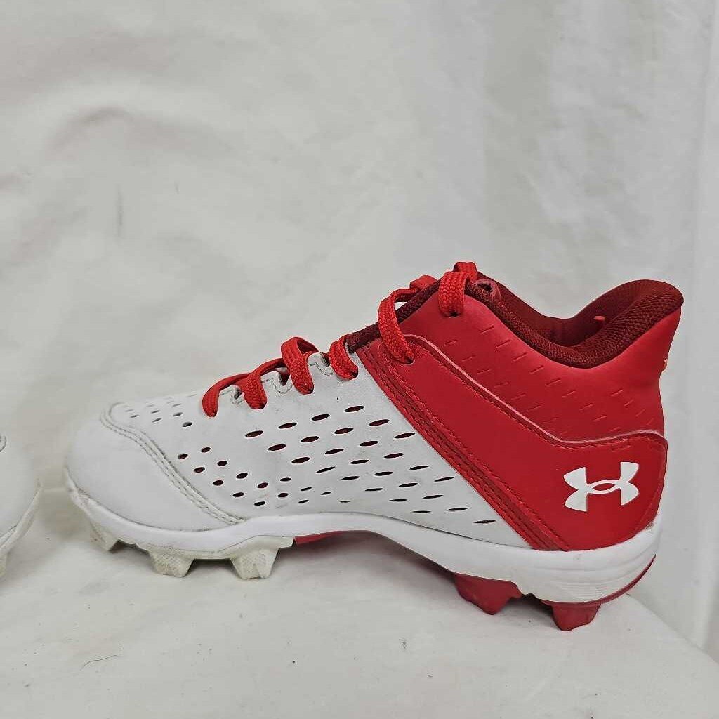 Under Armour Leadoff Mid-Top Baseball/Softball Cleats Size: 1