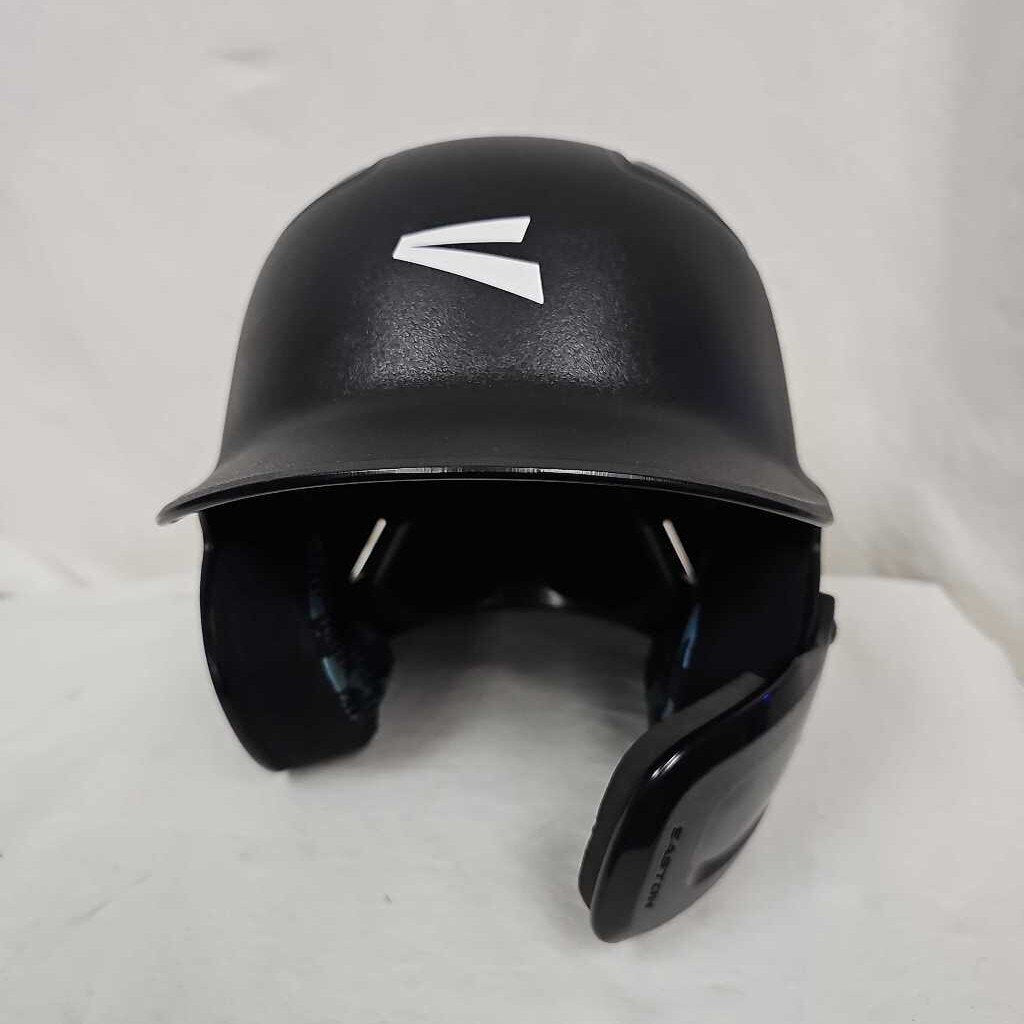 Easton Gameday 2 with Jaw Guard, Size 6 3/8 - 7 1/8