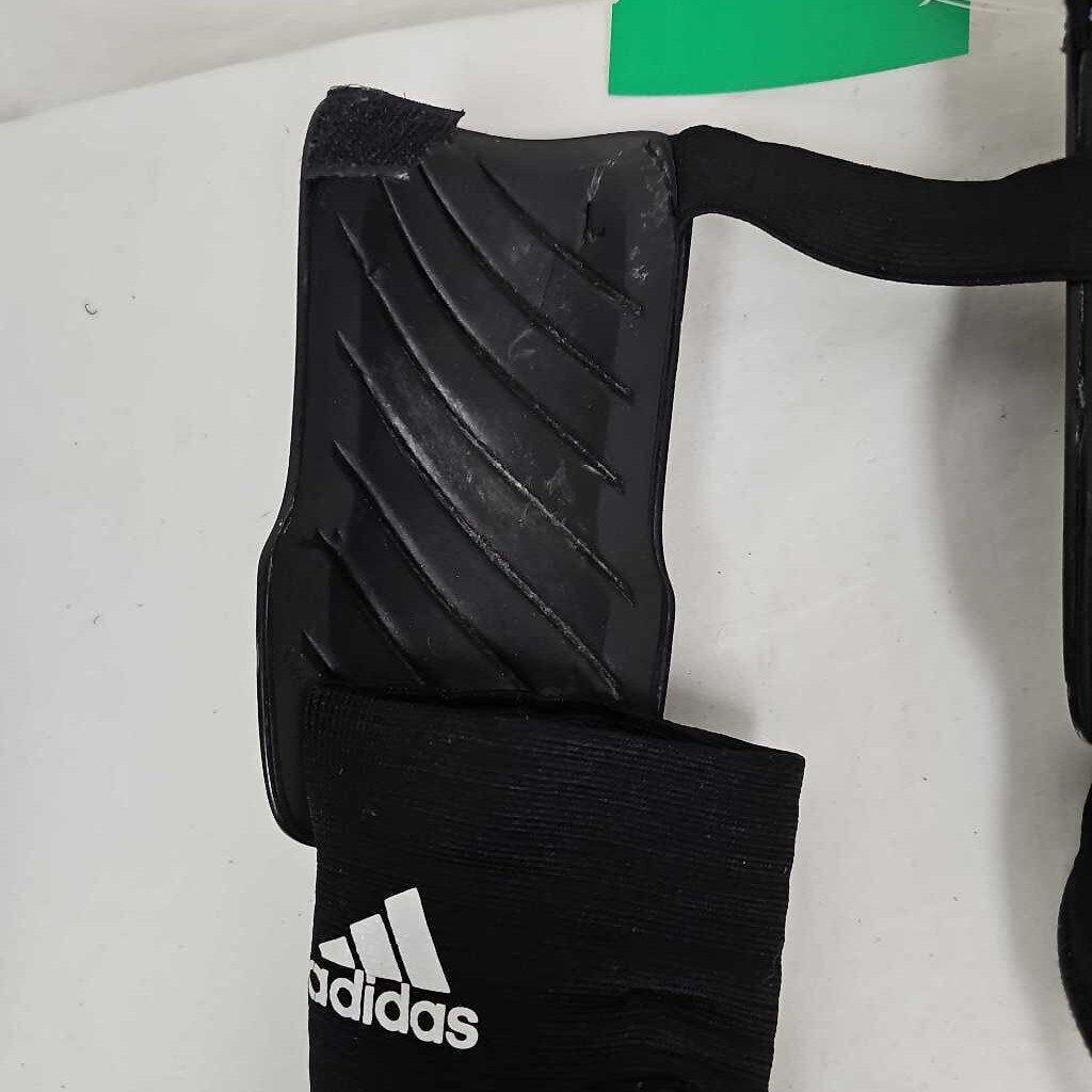 Adidas Tiro Junior Soccer Shin Guards - Sturrup - 4' 7" to 5' 3" - Black/White